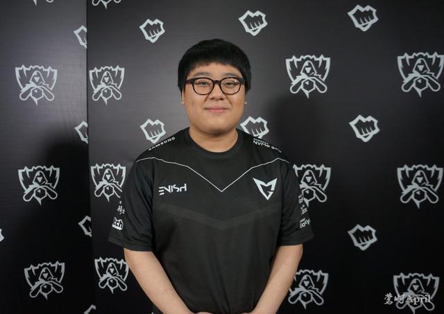 以及球员对 以及球员对